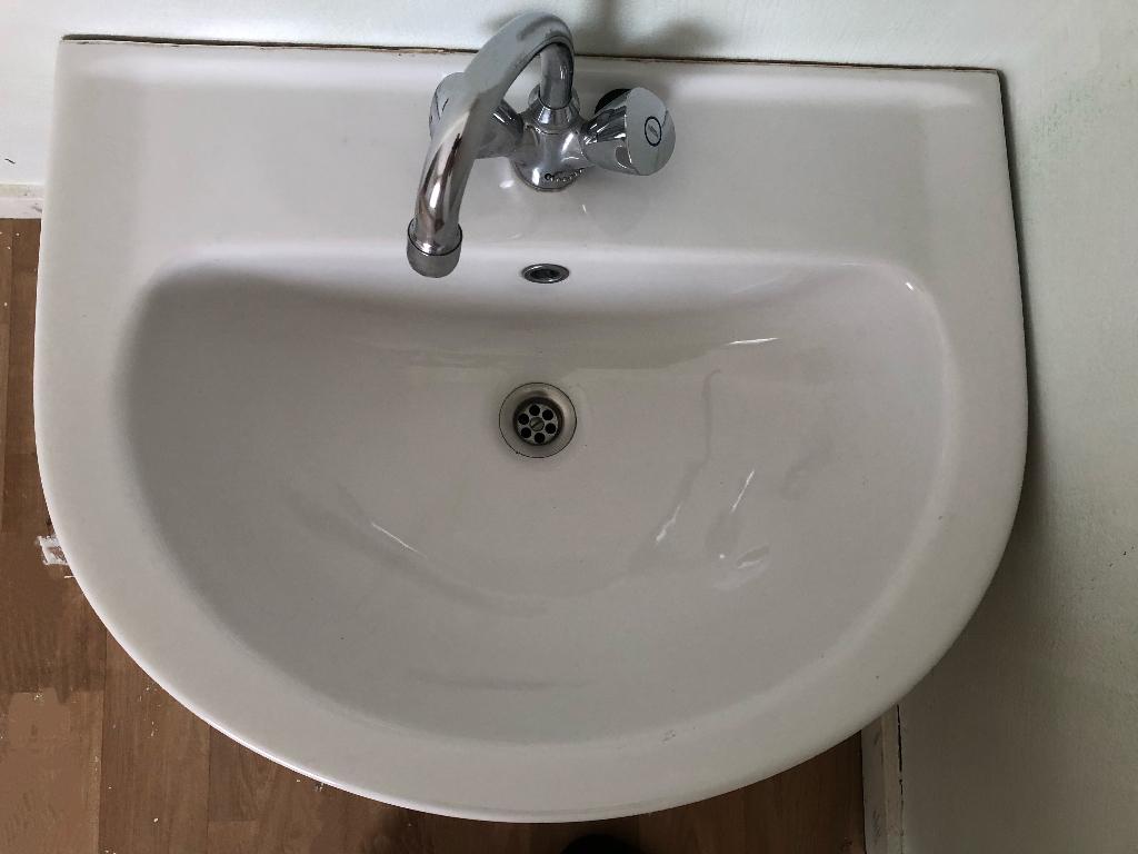 Wasbak, Doe-het-zelf en Bouw, Sanitair, Zo goed als nieuw, Wastafel, Steen, Ophalen