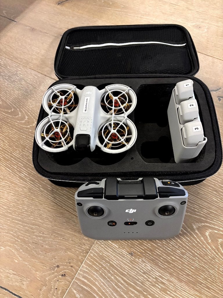 DJI Neo Drone Fly More Combo (+ eventuele initiatieles), Audio, Tv en Foto, Drones, Ophalen, Zo goed als nieuw, DJI, 1 tot 5 kilometer