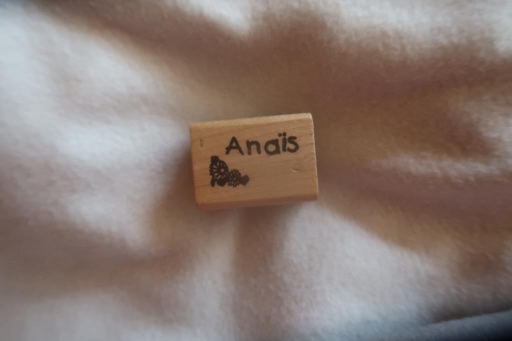 stempel Anaïs, Hobby en Vrije tijd, Stempelen, Ophalen of Verzenden, Gebruikt, Houten stempel