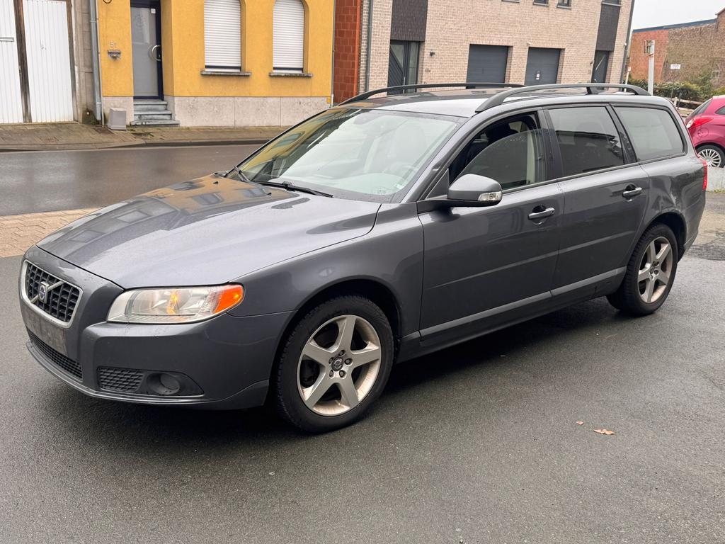 Volvo V70 2009 2.0D Trekhaak  Gekeurd Vvk✅, Auto's, Volvo, Voorwielaandrijving, 4 deurs, Zwart, Start-stop-systeem