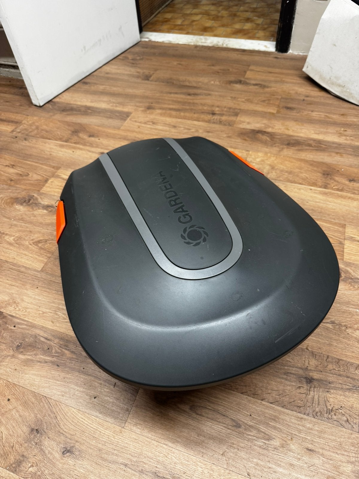 Gardena SILENO City 250 robotmaaier met LONA, Tuin en Terras, Ophalen of Verzenden, Zo goed als nieuw