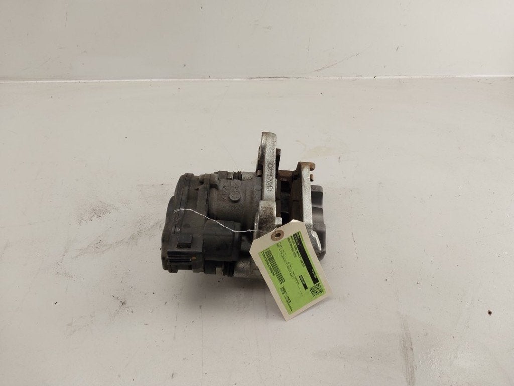 REMKLAUW RECHTS ACHTER Nissan Ariya (FE0) (01-2020/-), Gebruikt, Germany@nissan-services.eu, Kronenweg 38
50389  Wesseling, DE