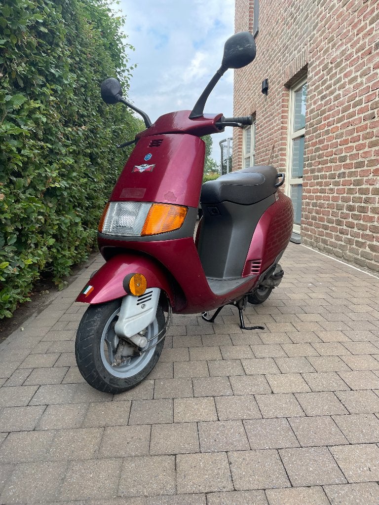 Piaggio Sfera 50 NSL, Vélos & Vélomoteurs, Autres modèles, 49 cm³, Classe B (45 km/h), Enlèvement