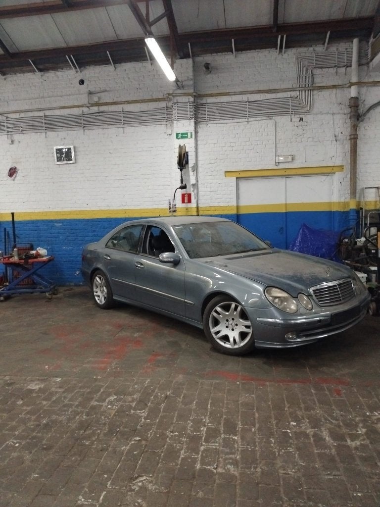 Mercedes E280 CDI Avantgarde – Premier propriétaire, Auto's, Mercedes-Benz, Automaat, Diesel, Particulier, 6 cilinders