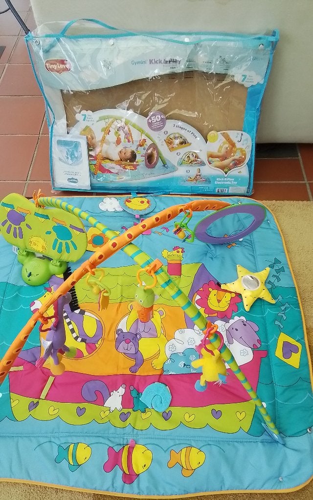 Muzikale speelmat Tiny Love - gymini kick & play., Kinderen en Baby's, Ophalen, Zo goed als nieuw