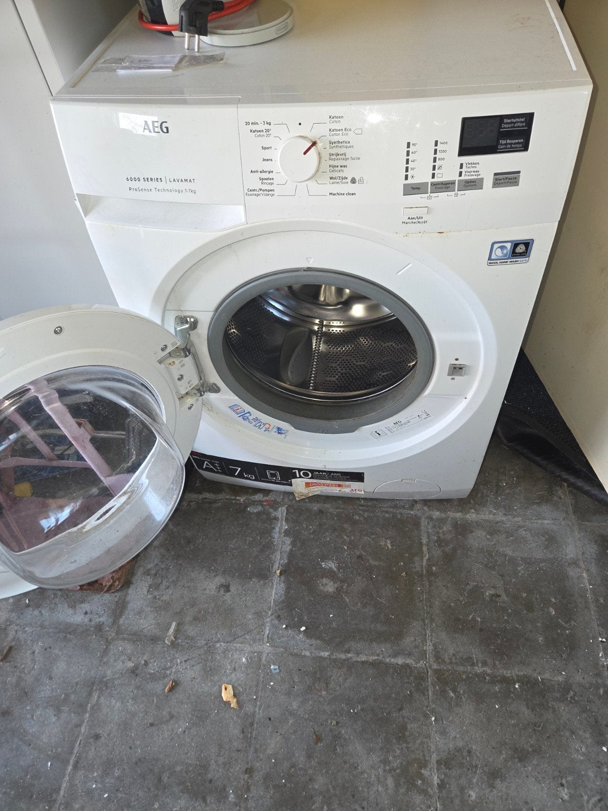 AEG wasmachine, Ophalen
