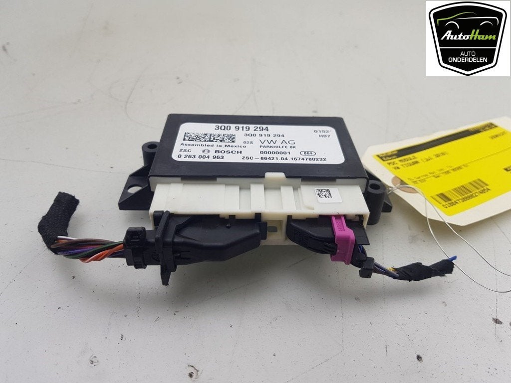 ORDINATEUR AIDE AU STATIONNEMENT Tiguan (AD1) (|3Q0919294|), Volkswagen, Volkswagen AG, Utilisé, Kundenbetreuung@volkswagen.de