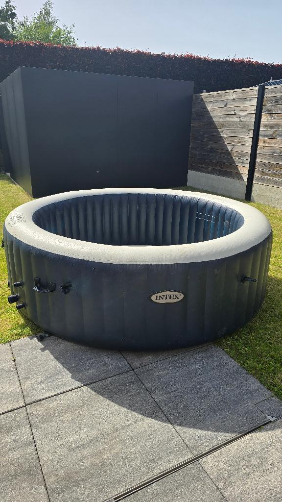Intex Lay-z spa 6 personen, Jardin & Terrasse, Bains à remous et Spas, Enlèvement, Utilisé, Tapis de sol, Gonflable
