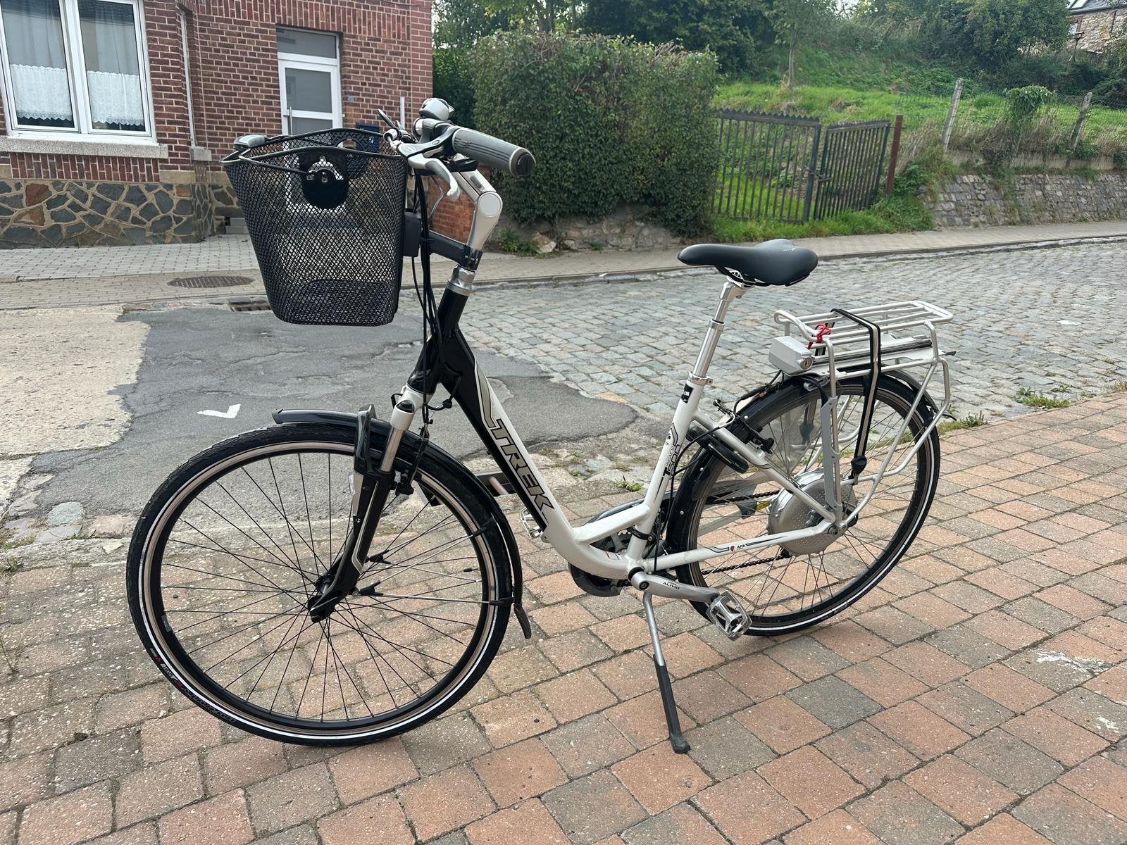 Vélo électrique Trek, Moins de 47 cm, Comme neuf, Enlèvement, 0 siège