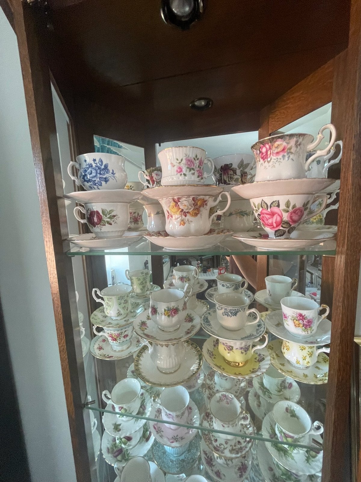 Lot 90 Engelse kopjes met servies bordjes, Antiek en Kunst, Ophalen