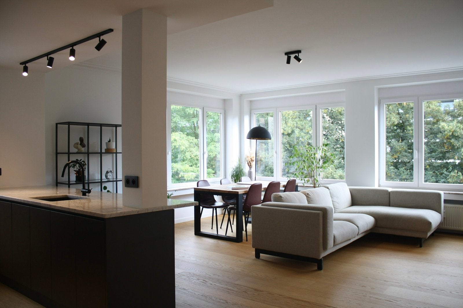 Stijlvol & lichtrijk hoekappartement op toplocatie, Immo, Huizen en Appartementen te koop, 2 kamers, 222 kWh/m²/jaar, Appartement