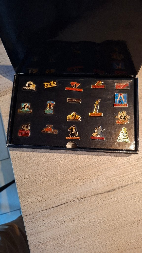 Pin's, Enlèvement ou Envoi, Neuf, Marque, Insigne ou Pin's