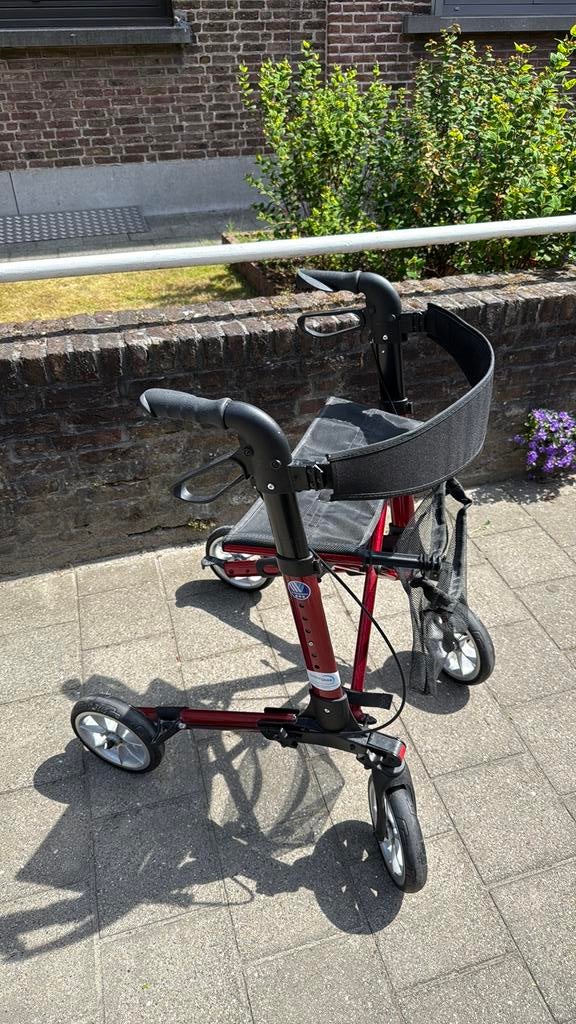 Rollator (Vermeiren) te koop!, Ophalen, Opvouwbaar, Zo goed als nieuw