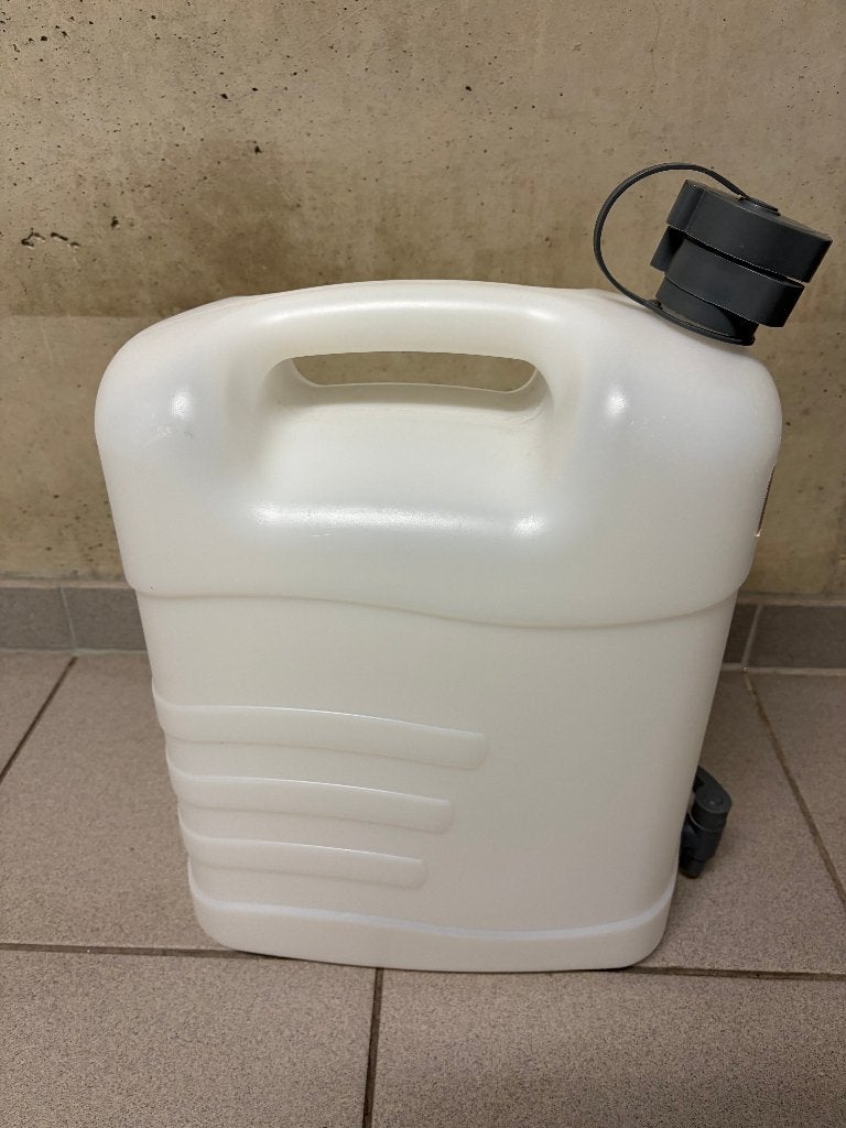 Waterjerrycan met kraantje15 liter, Caravans en Kamperen, Ophalen, Gebruikt