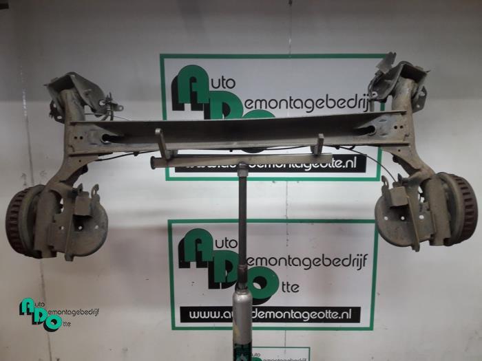 Arbre entraînement roue avant d'un Renault Kangoo (Kangoo 2, Renault, -, 3 mois de garantie, Utilisé