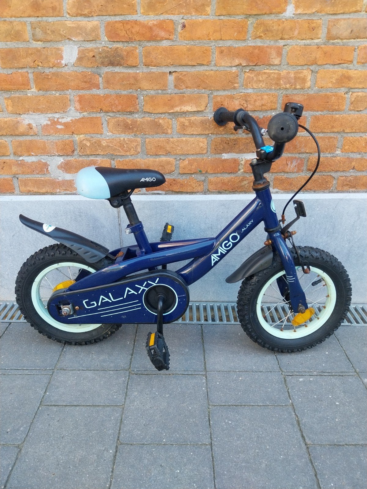 Kinderfiets 12,5 inch, Fietsen en Brommers, Ophalen, Zo goed als nieuw, Terugtraprem, Amigo