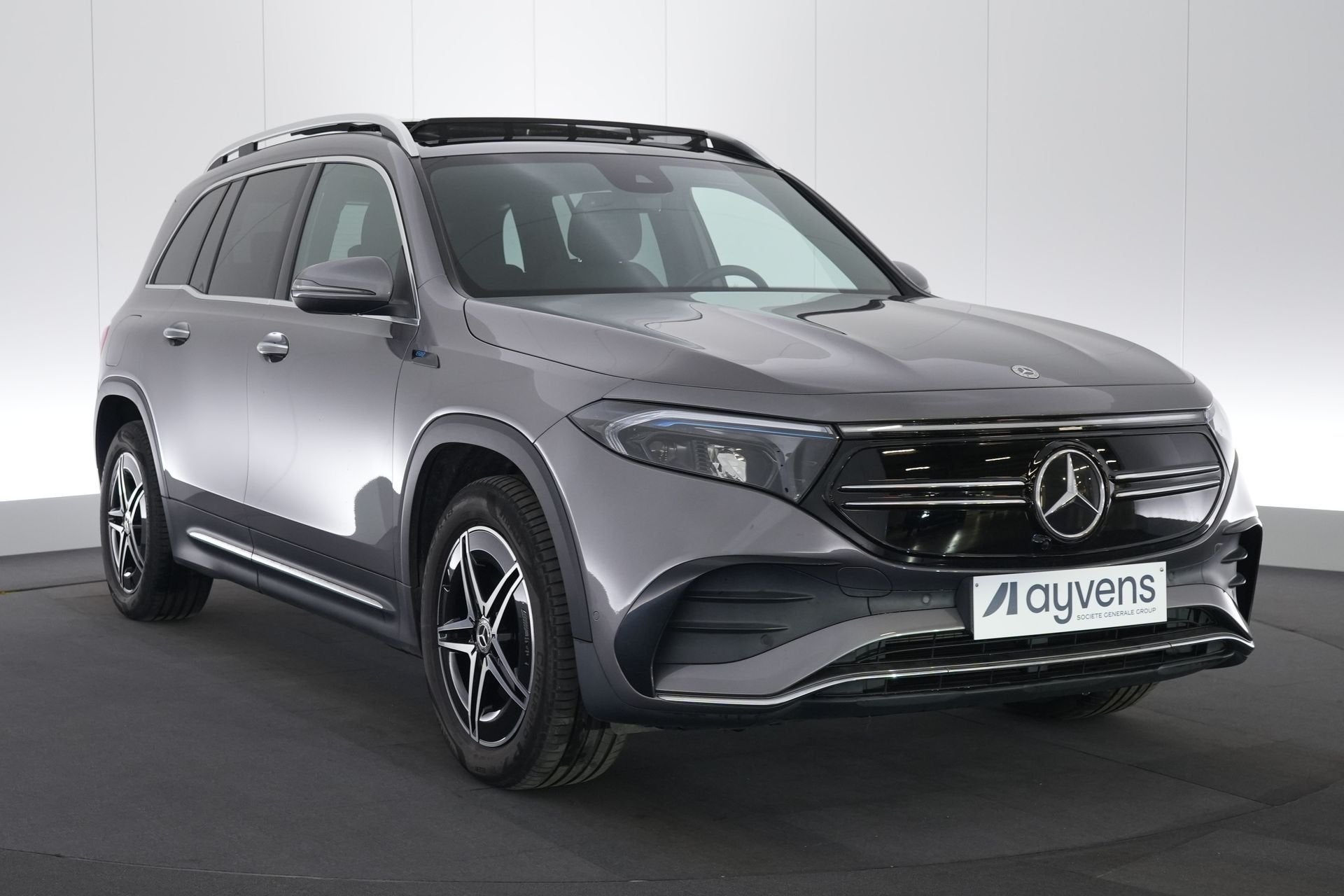 (2BXW699) MERCEDES-BENZ EQB, Autos, Argent ou Gris, Achat, EQB, Entreprise