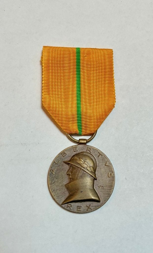 Médaille commémorative du roi Albert I, 1909-1934, Collections, Envoi