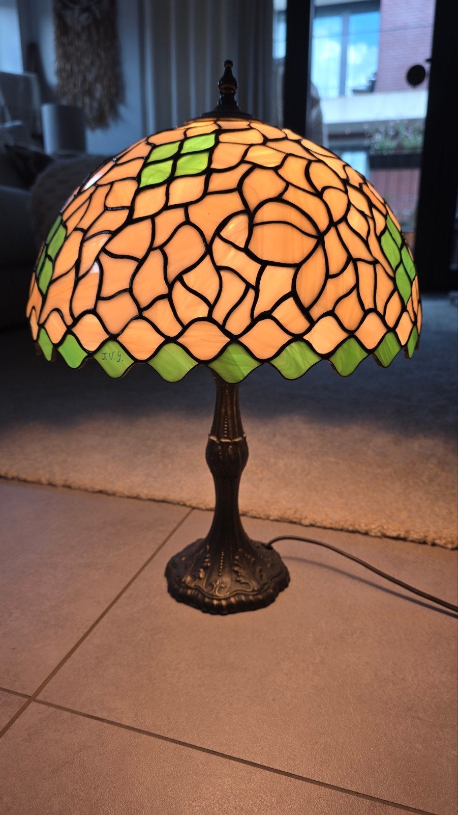 Tiffany-stijl tafellamp met zware voet – 45 c, Wit, Ophalen, Glas