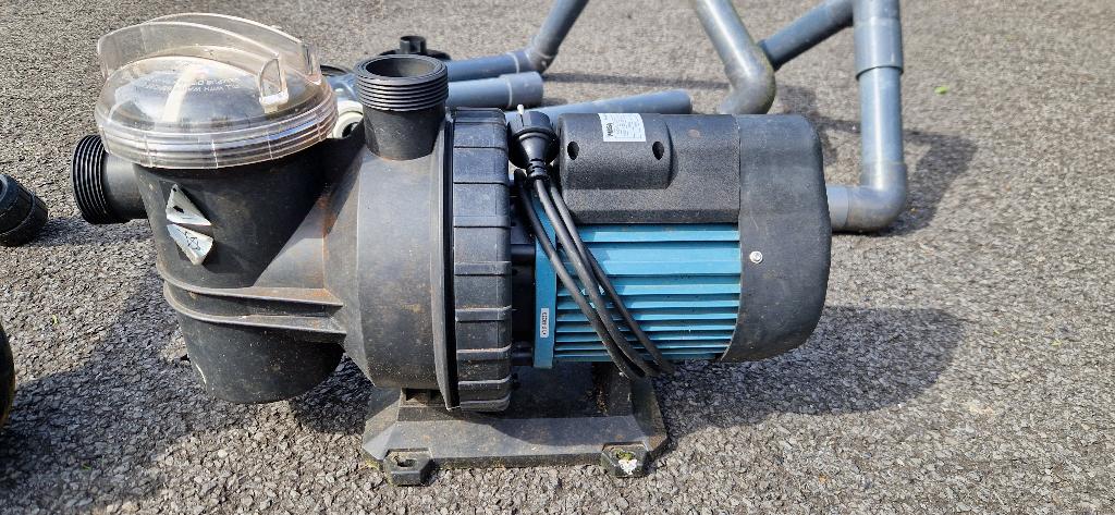 Waterpomp (zwembad) met toebehoren, Ophalen, Gebruikt, Elektrisch, Overige typen