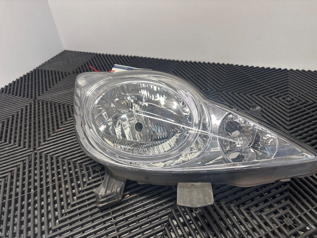 KOPLAMP RECHTS Peugeot 107 (01-2005/05-2014) (|085501139RM|), Kontakt-peugeot@peugeot.com, Gebruikt, Peugeot Deutschland GmbH
