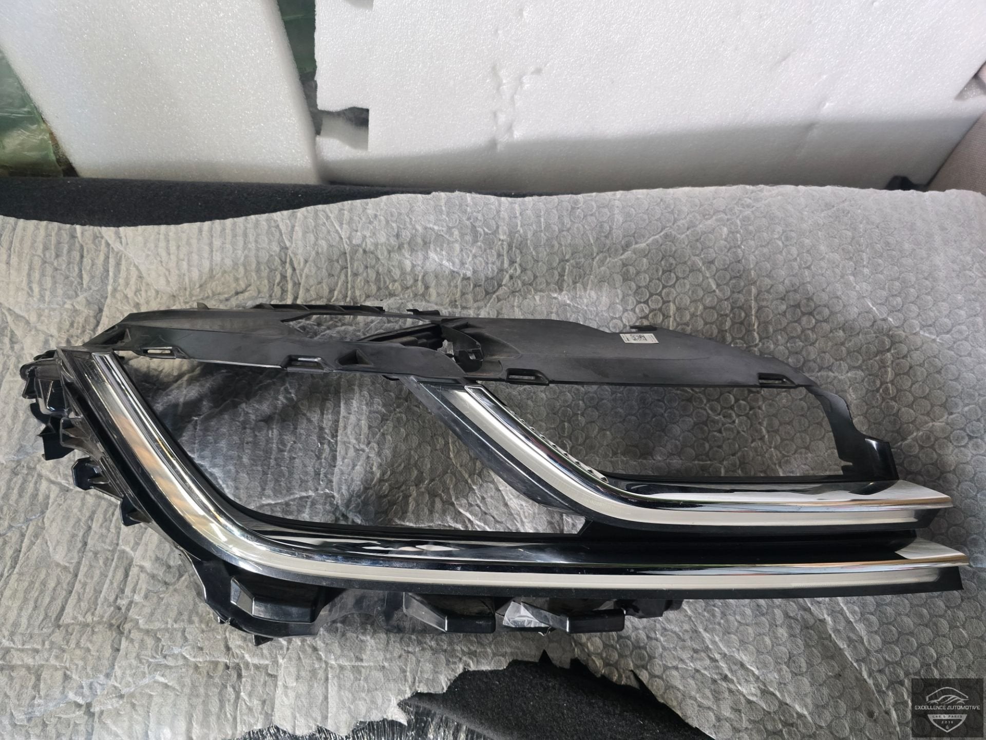 Phare avant droit d'origine LED pour VW Arteon 2017+ !, Autos : Pièces & Accessoires, Volkswagen, Volkswagen AG, Vw@volkswagen.de