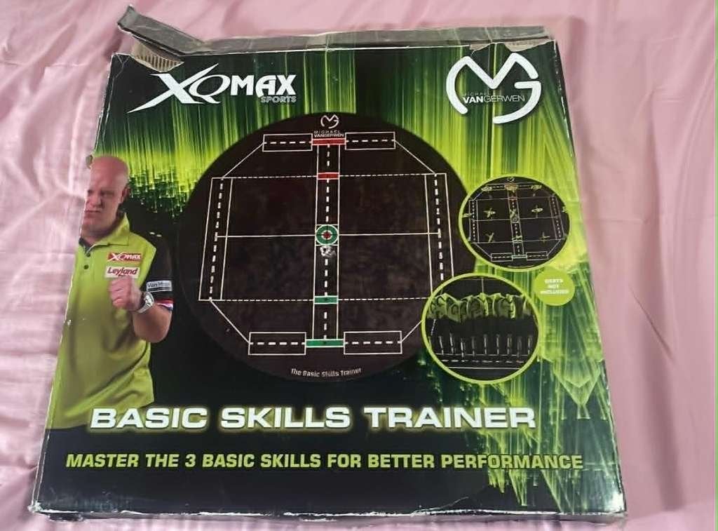 XQ-Max Basic Skills Trainer - trainings dartbord Van Gerwen, Sport en Fitness, Darts, Ophalen of Verzenden, Dartbord