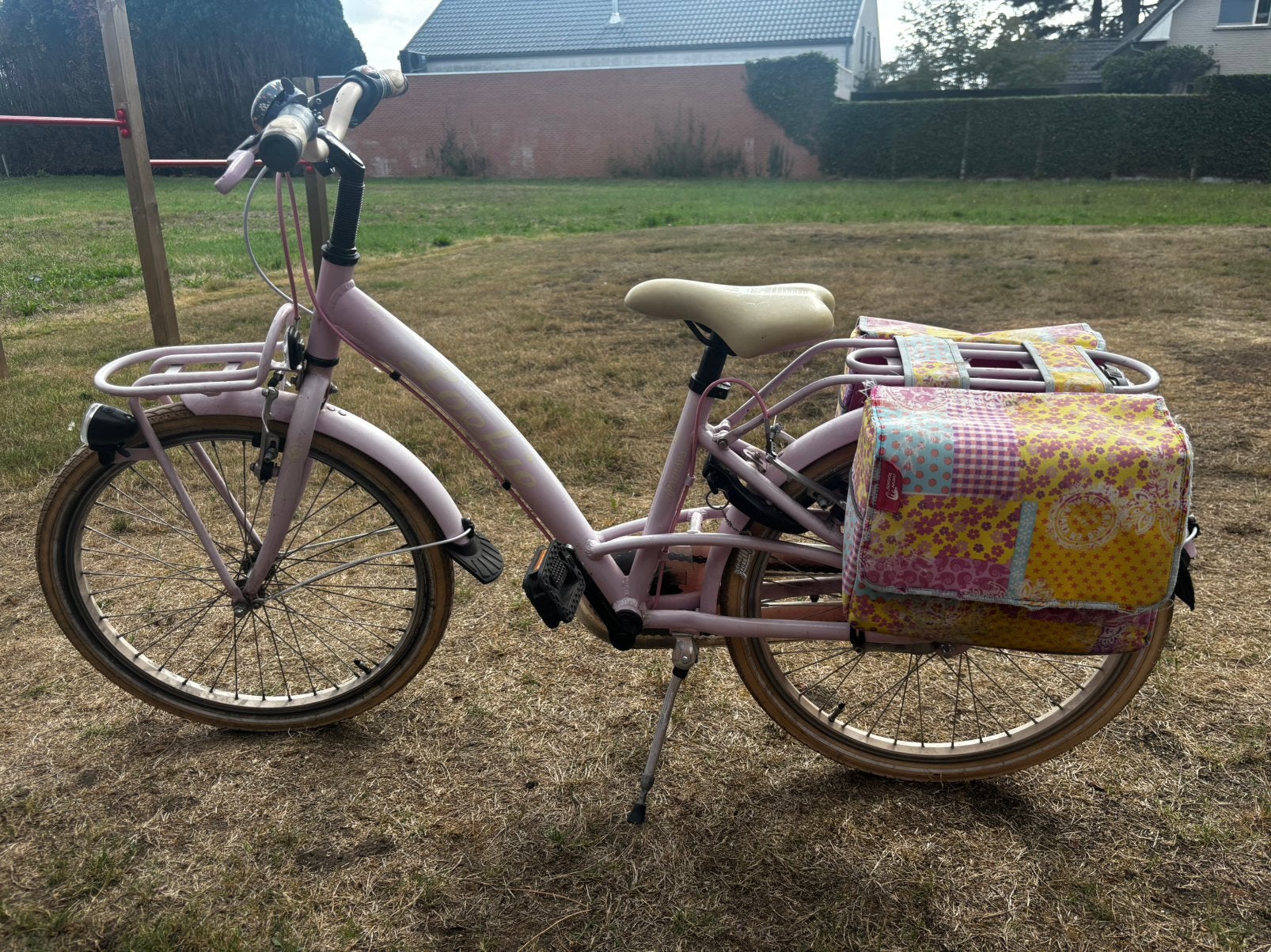 Meisjesfiets 22 inch Loekie, Fietsen en Brommers, Ophalen, Gebruikt, 22 inch, Versnellingen