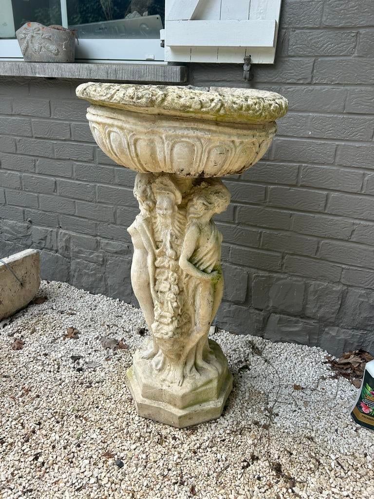 Statuette avec vasque en pierre, Enlèvement, Utilisé
