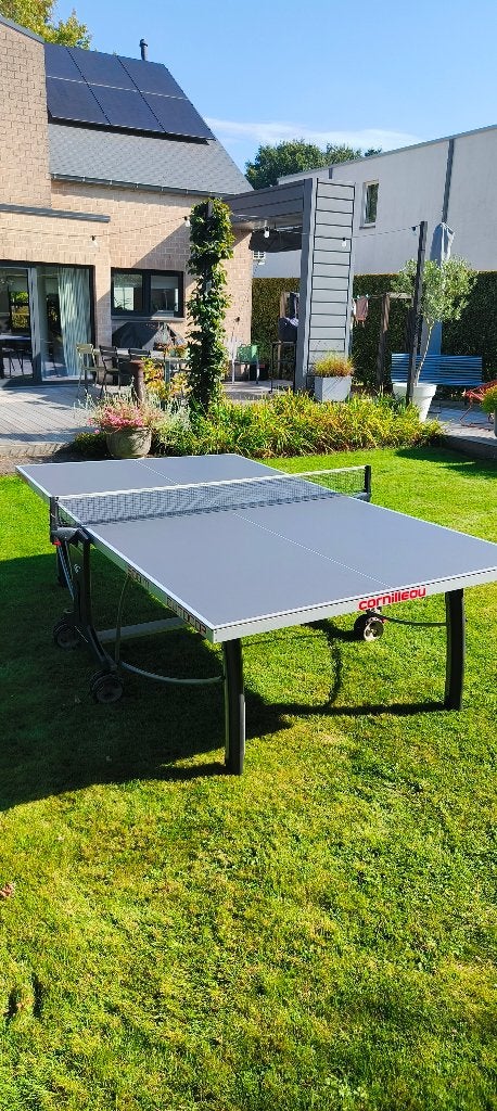 Tafeltennis tafel cornilleau outdoor 300m, Sport en Fitness, Ophalen, Gebruikt, Tafel Outdoor, Inklapbaar