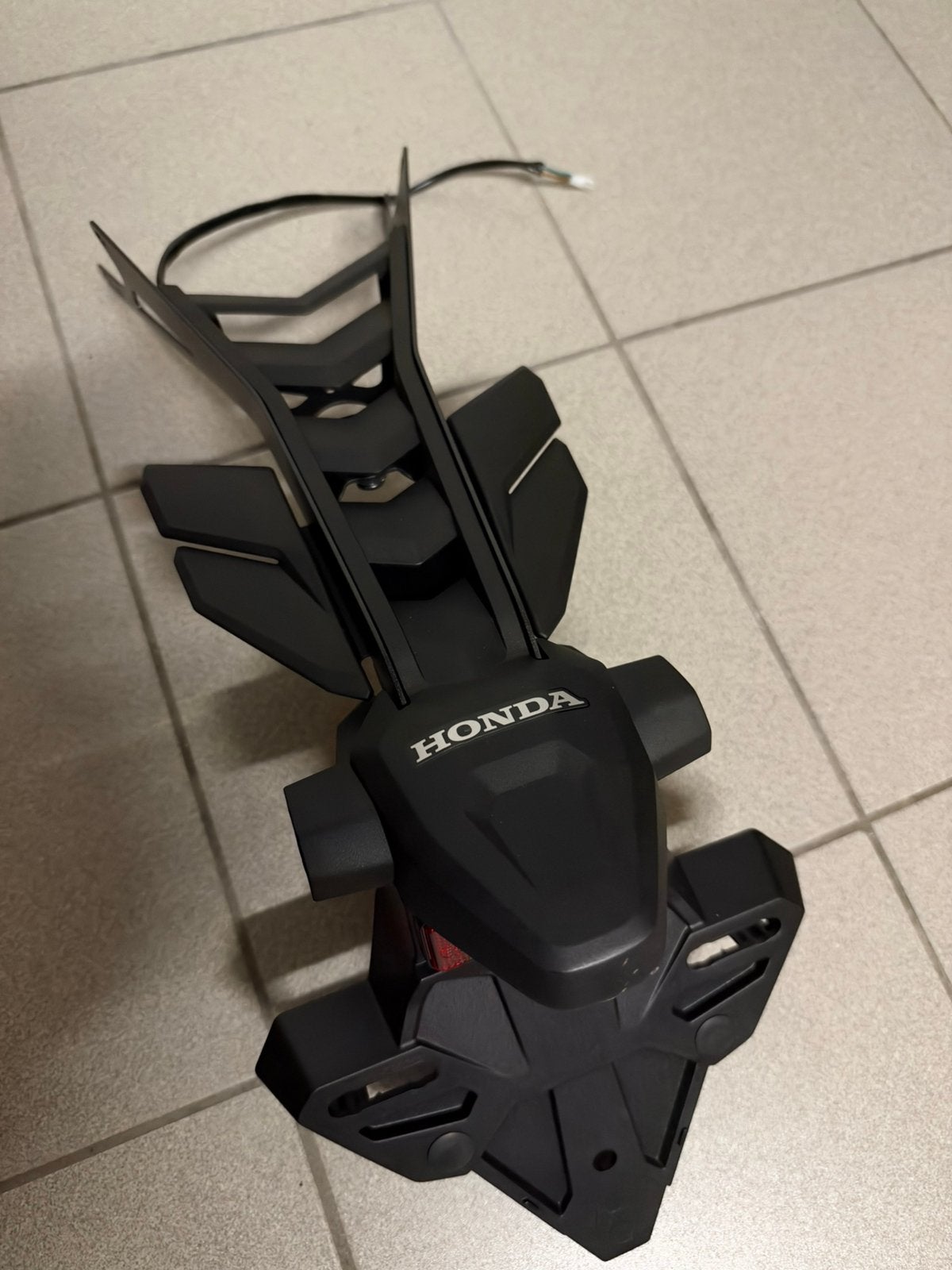 Honda CB650R 2025 - garde-boue arrière actuel, Enlèvement ou Envoi
