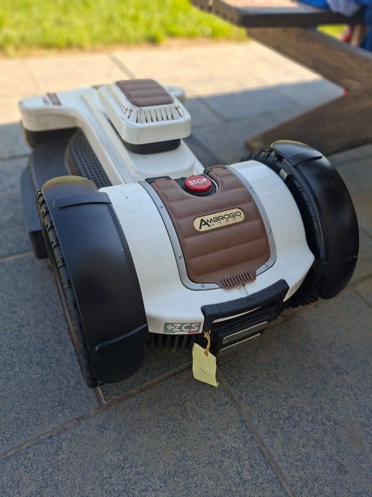 Ambrogio Robot Grasmaaier, Ophalen, Gebruikt, Ambrogio, Met regensensor
