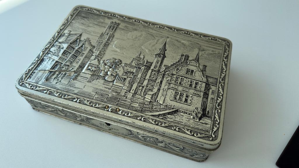 Vintage blik Stad Brugge - GBC, Verzamelen, Blikken, Ophalen of Verzenden, Koek(jes)