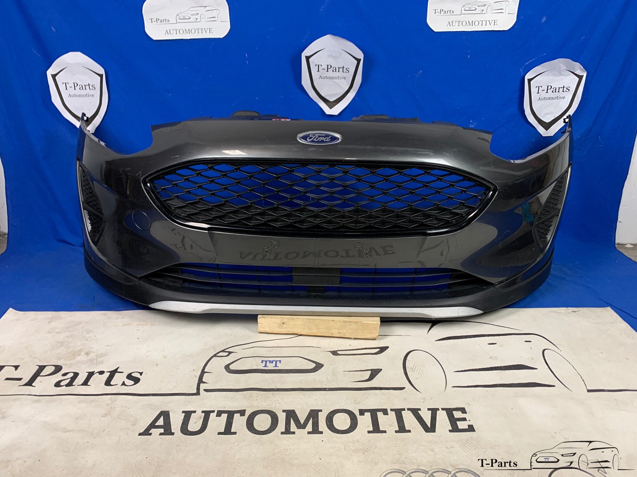 ford fiesta active Grille de pare-chocs avant grille de pare, Pare-chocs, Info@ford.com, Ford Motor Company, American Road 1
48126  Dearborn
