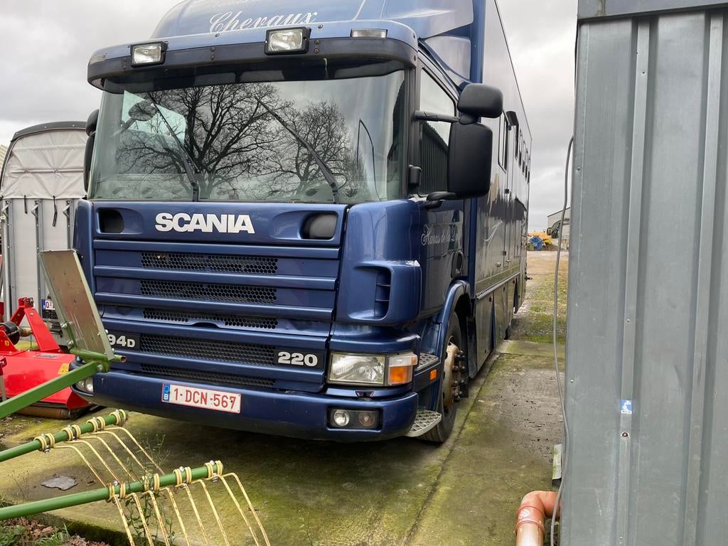Scania mobilhome + 5 chevaux, Enlèvement, Scania