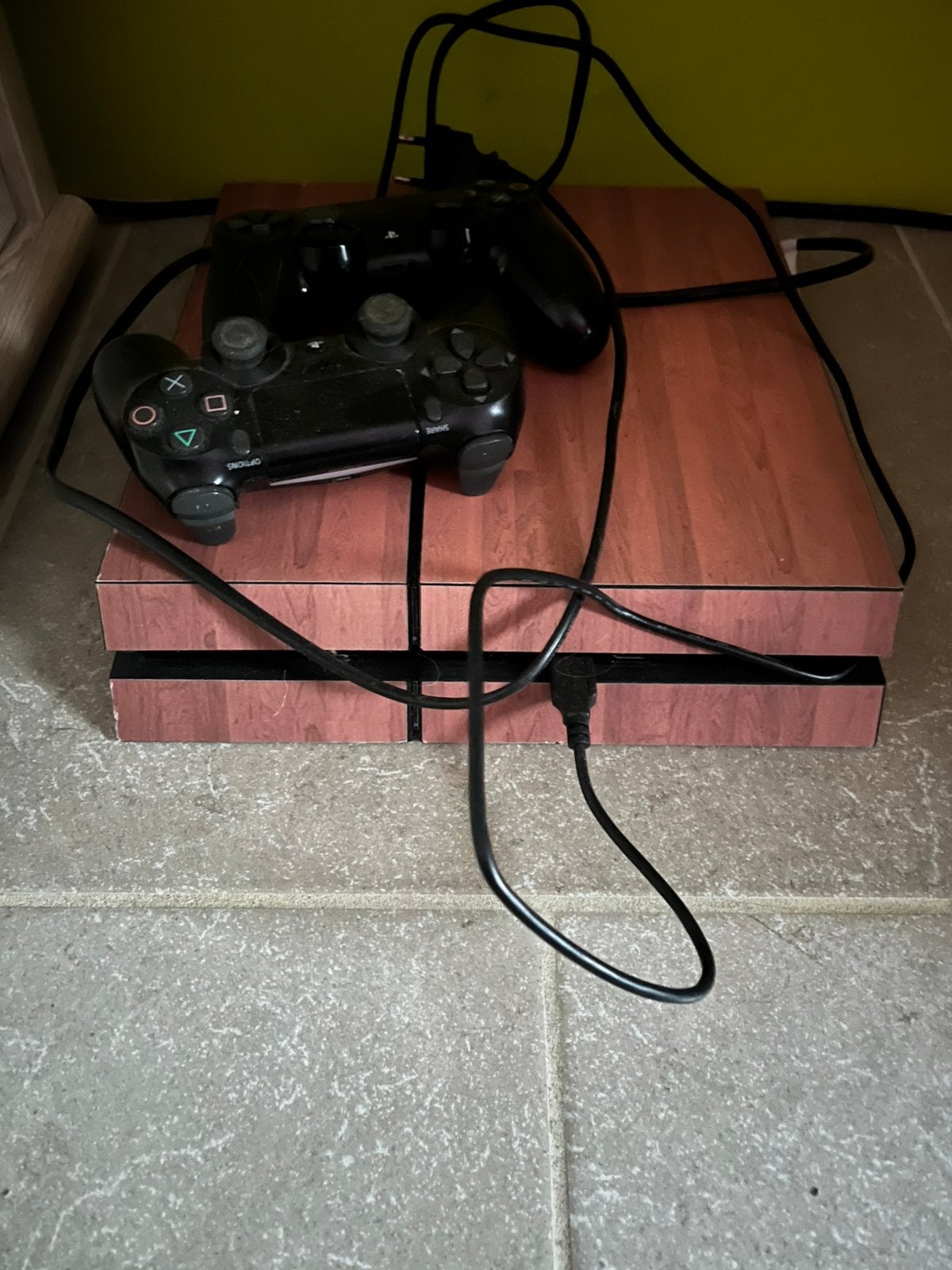 PS4, Consoles de jeu & Jeux vidéo, Enlèvement, Utilisé, Avec 2 manettes