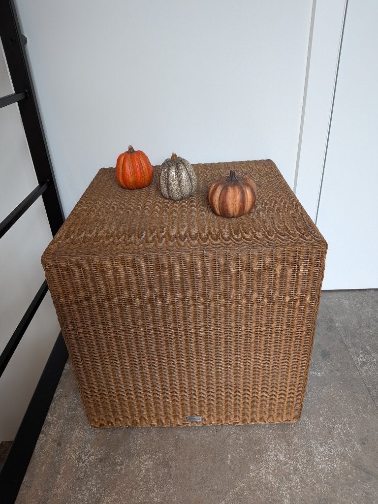 Kubusvormige bijzettafel William's Collections, Huis en Inrichting, Ophalen, Minder dan 55 cm, Vierkant, Zo goed als nieuw