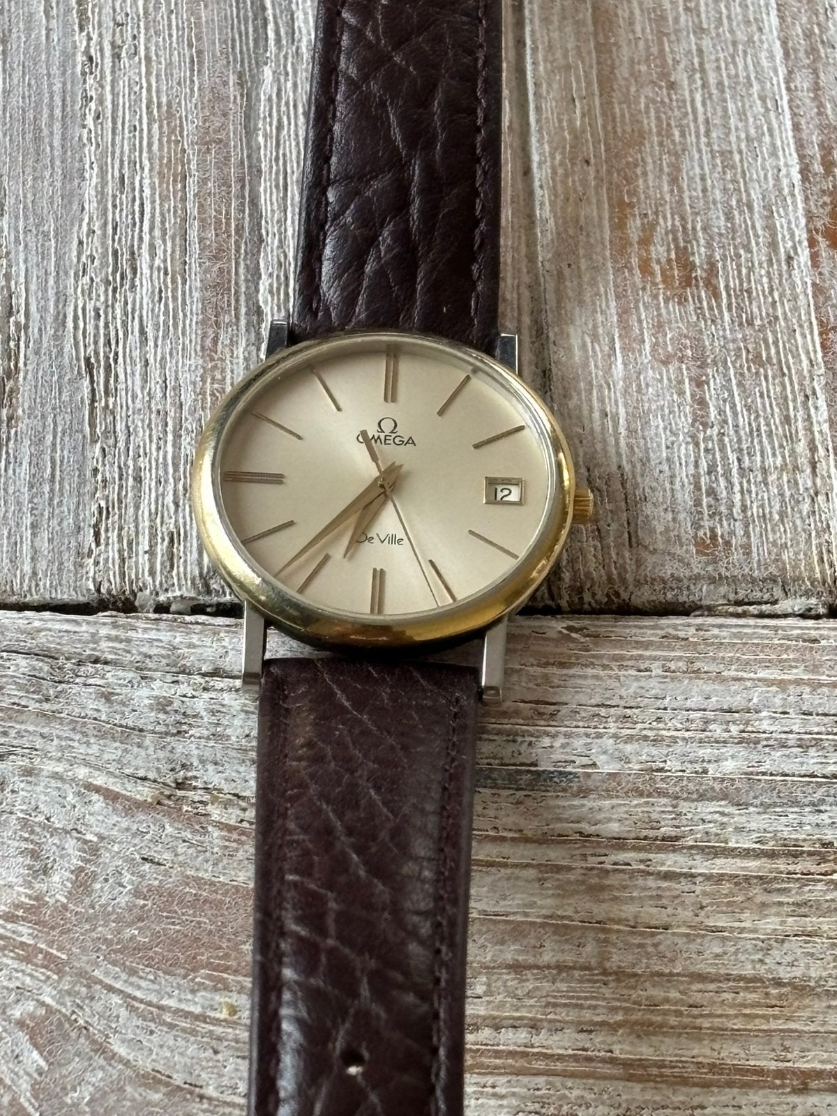 Quartz Omega De Ville ultra fin., Montre-bracelet, Enlèvement ou Envoi, Acier, 1960 ou plus tard