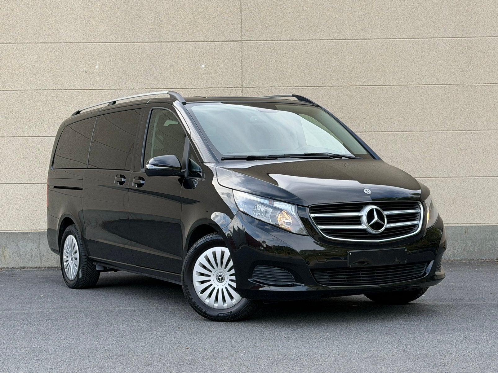 MERCEDES-BENZ V 250  5 ZITPLAATSEN BEDRIJFSWAGEN — AUTOMAAT, Auto's, Automaat, Euro 6, https://public.car-pass.be/vhr/8a0edb50-382b-40c4-b389-245f768e1cc6