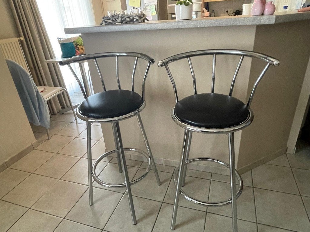 set barkrukken, Huis en Inrichting, Barkrukken, Ophalen, Met voetsteun, Zo goed als nieuw, 90 cm of meer