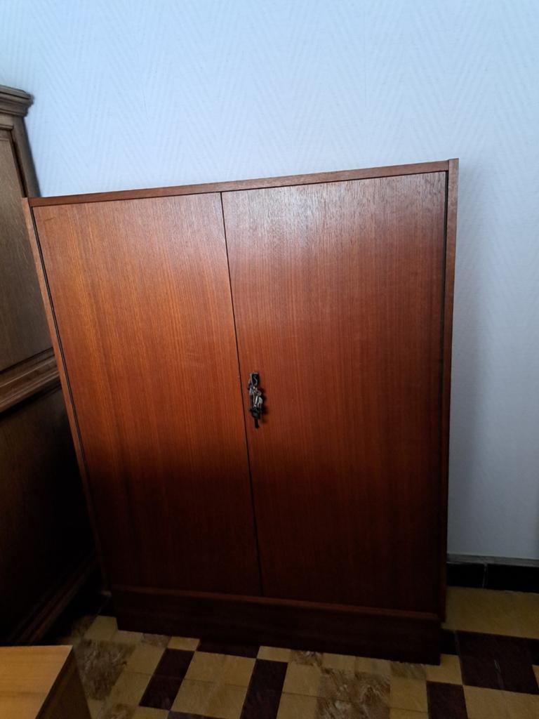 Kast in hout, Ophalen