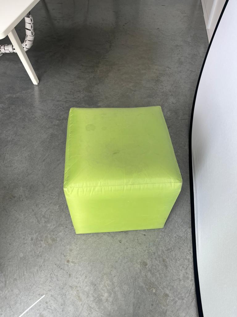 Groene poef gratis op te halen, Huis en Inrichting, Ophalen, Gebruikt