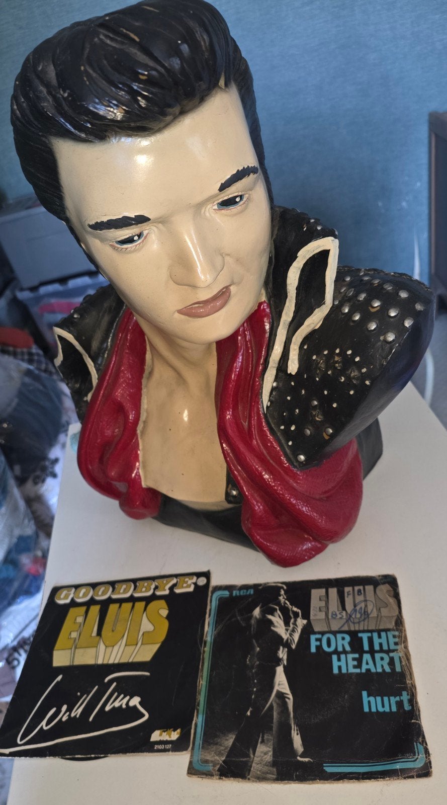 Vintage borstbeeld van Elvis Presley in hars, denk ik, met 2, Ophalen of Verzenden, Gebruikt, Mens