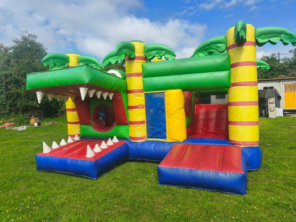 château gonflable crocodile multiplay à vendre, Enlèvement, Utilisé