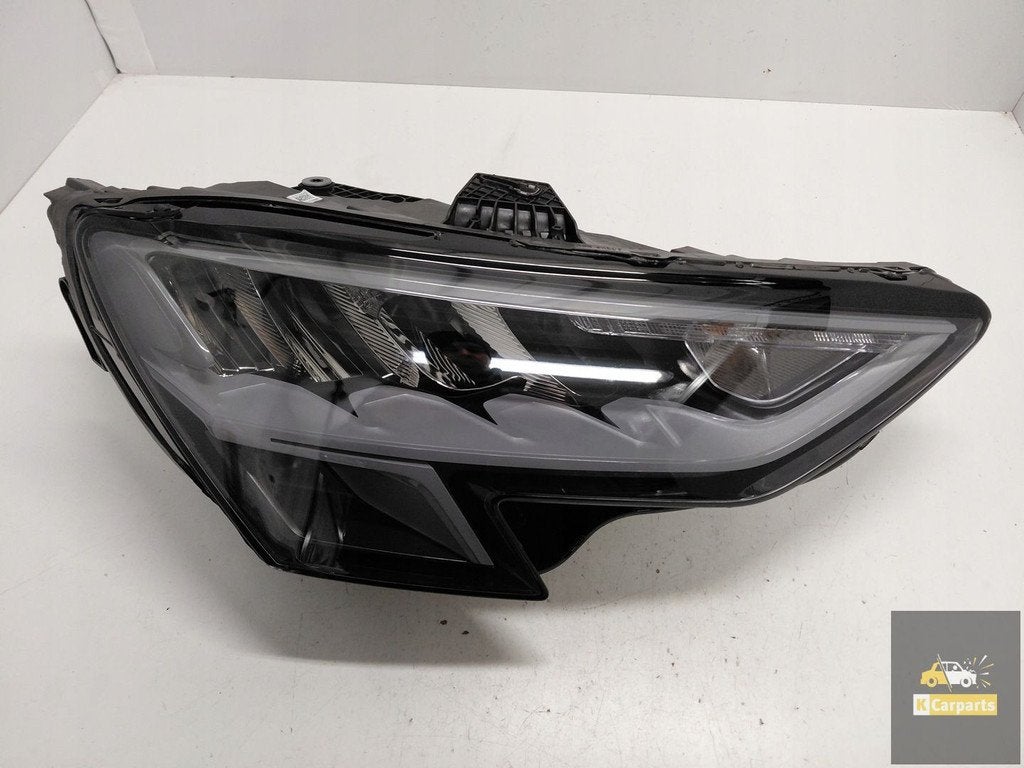 8Y0941012, Phare droit LED pour Audi A3 8Y, AUDI AG, Auto-Union-Strasse 1
85045  Ingolstadt, DE, Audi, Utilisé