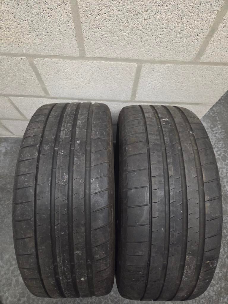 Bridgestone Potenza Sport 4mm 225/40/r18 92Y, Ophalen, Gebruikt