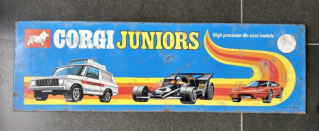Grand panneau original « Corgi Juniors » en étain 1977, Enlèvement, Utilisé, Corgi