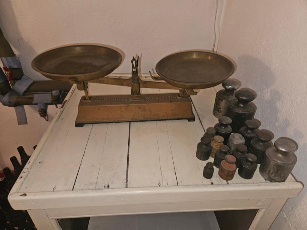 Balance Roberval française vintage + poids, Electroménager, Enlèvement, Balance de cuisine