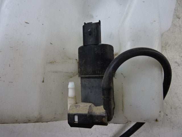 LAVE-GLACE POMPE AVANT Nissan Qashqai (J11) (01-2013/-), Mevr. I. Hauben, Utilisé, Rue de l'Espoir 34 34
4030  GRIVEGNÉE, BE, Info@Collignon.be
