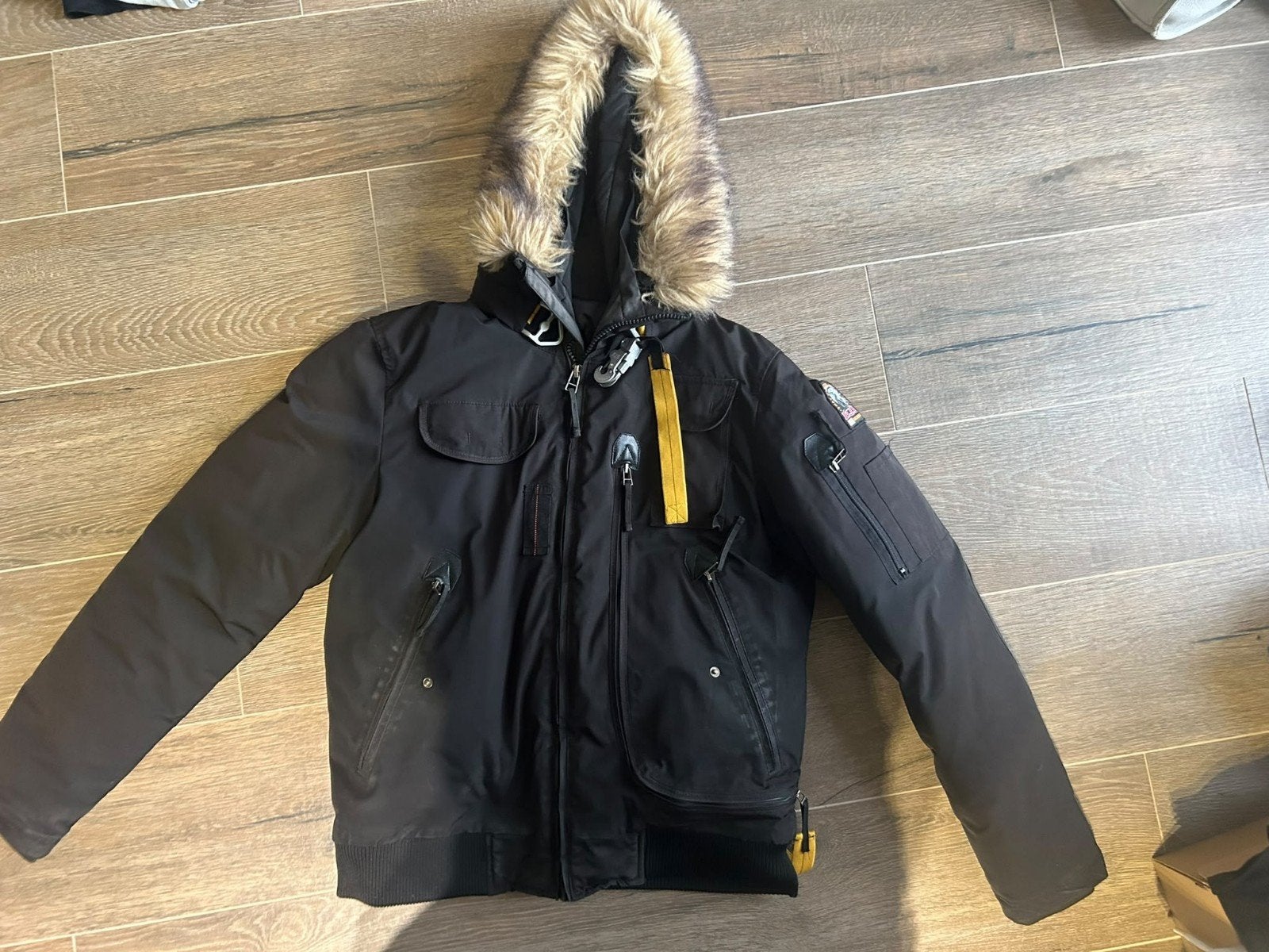 Parajumpers jas met lichte gebruikssporen, Ophalen, Gedragen, Maat 52/54 (L), Zwart